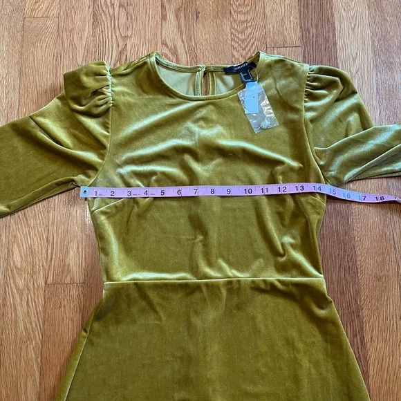 NWT Forever 21 Jewel Velvet Tone Dress Sz small - Picture 6 of 9